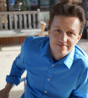 Read more about the article Dominik Wolff