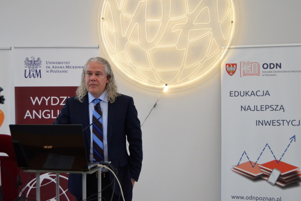 Read more about the article Second Language Studies Professor Shawn Loewen Reflects on His Fulbright to Polish University